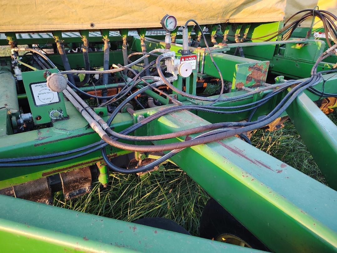 1992 JOHN DEERE 750 Grain Drills - Image 46